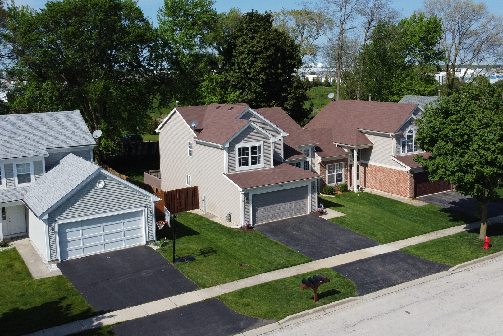 1300 Kensington Drive Unit: 1300