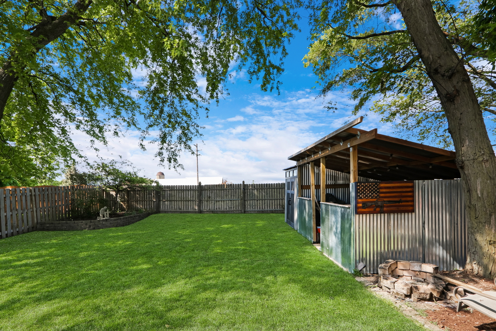 1300 Kensington Drive Unit: 1300