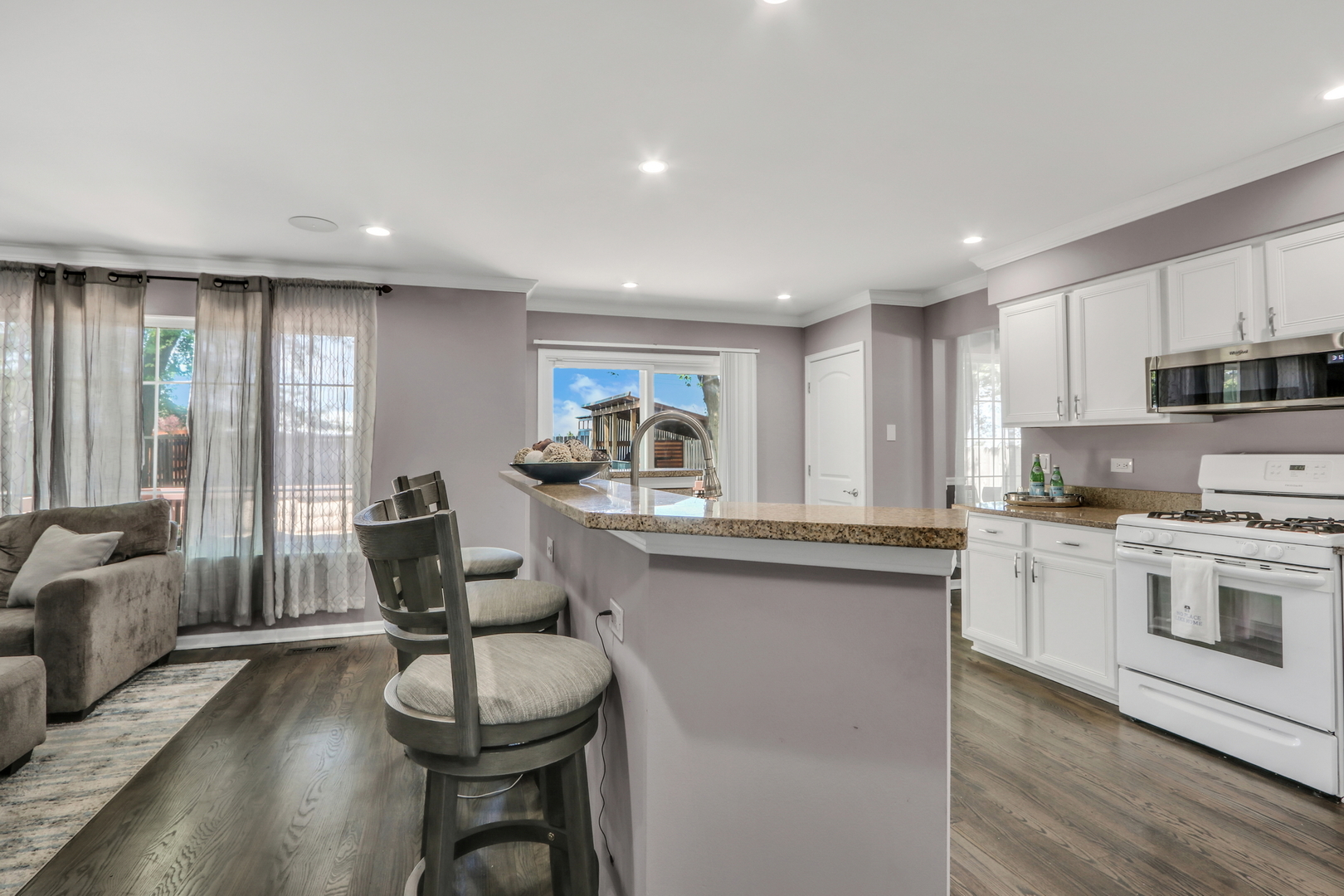 1300 Kensington Drive Unit: 1300