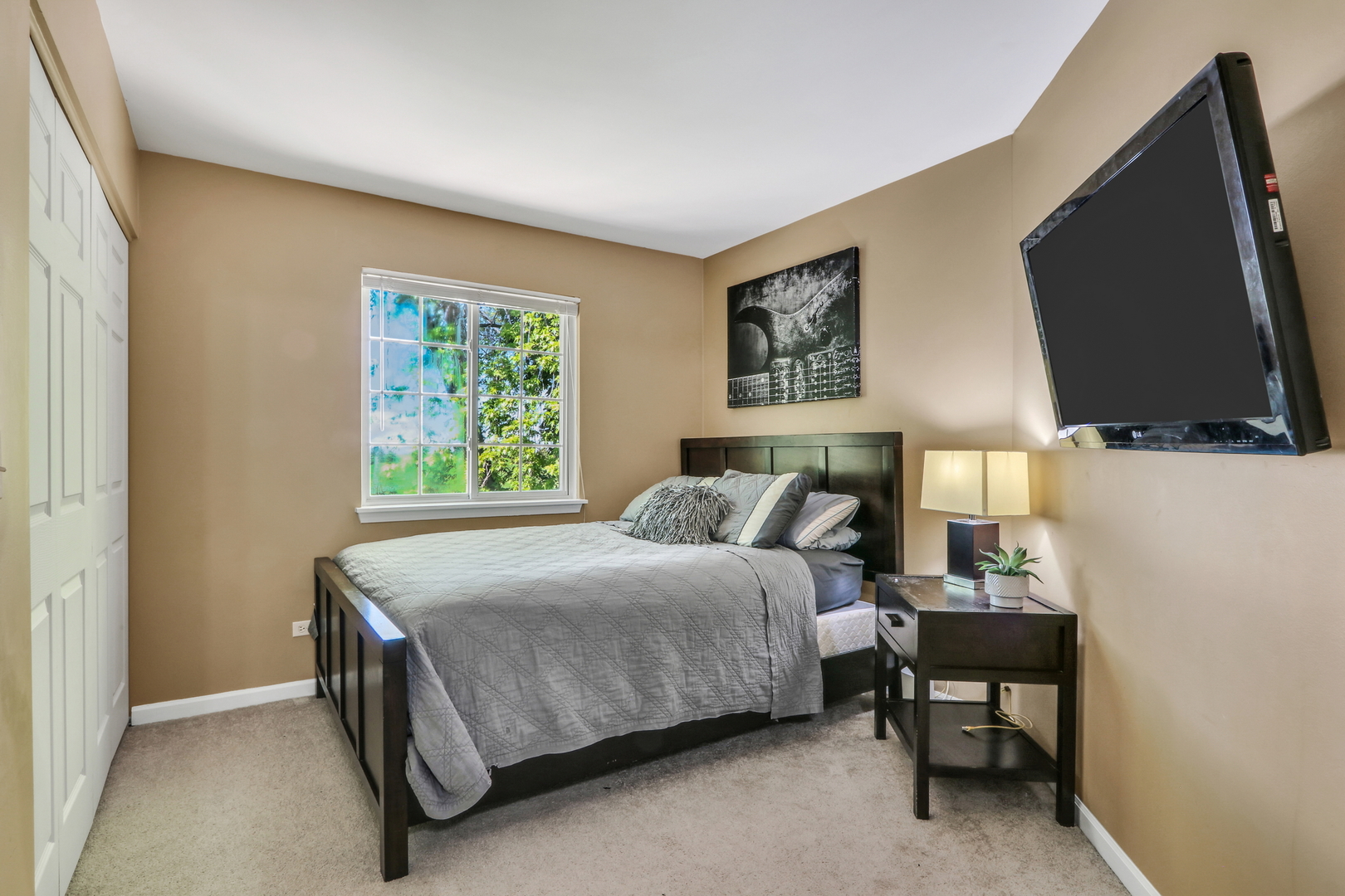 1300 Kensington Drive Unit: 1300