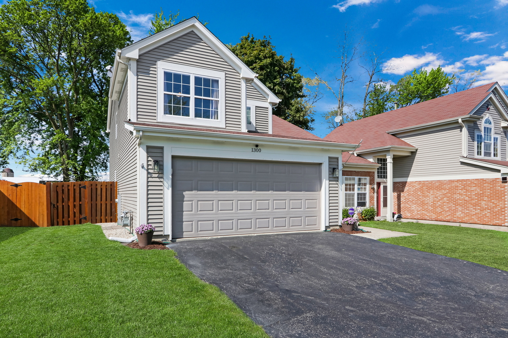 1300 Kensington Drive Unit: 1300