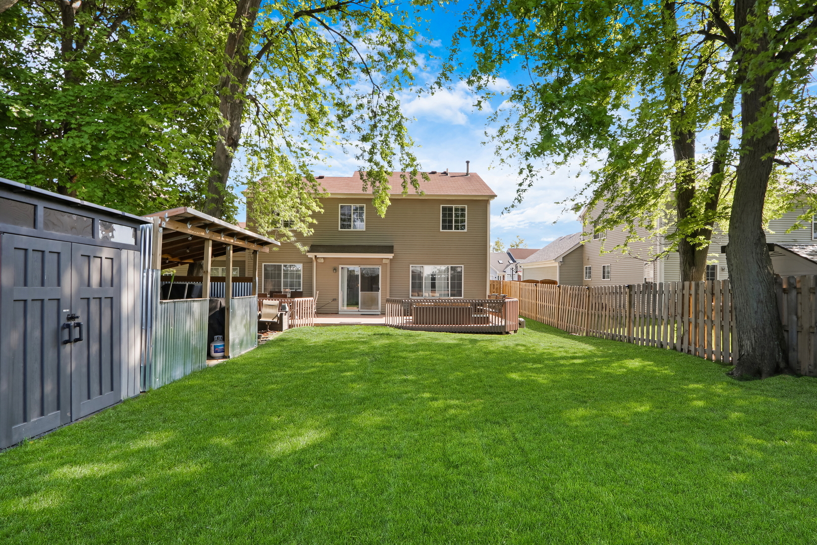 1300 Kensington Drive Unit: 1300