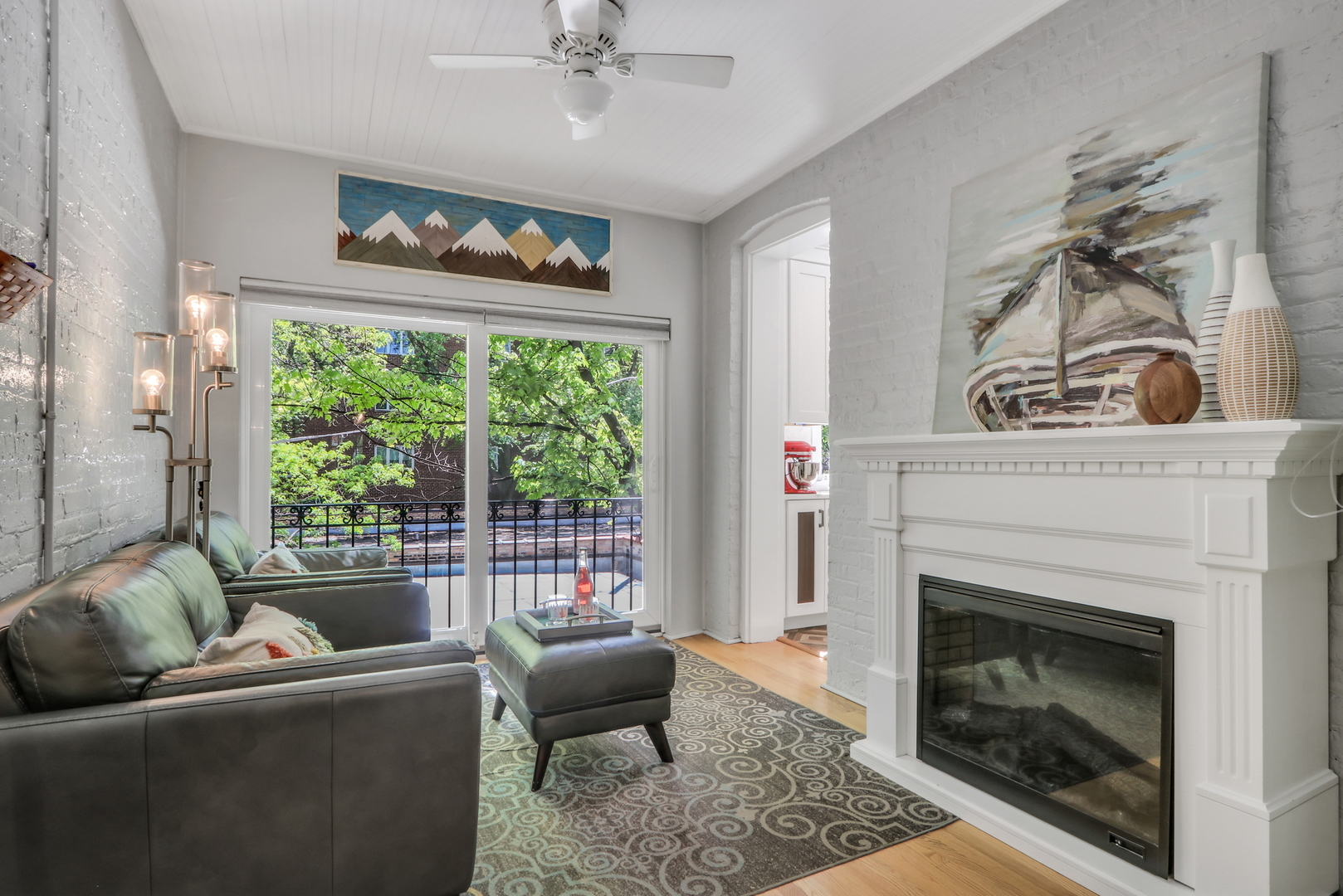 1100 GROVE Street Unit: 2W