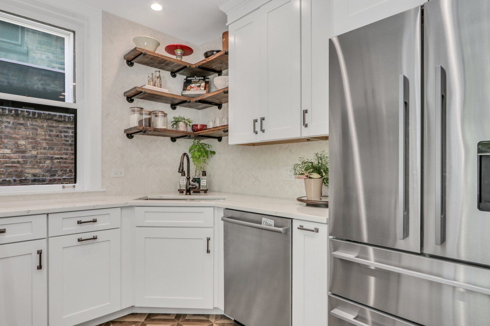 1100 GROVE Street Unit: 2W