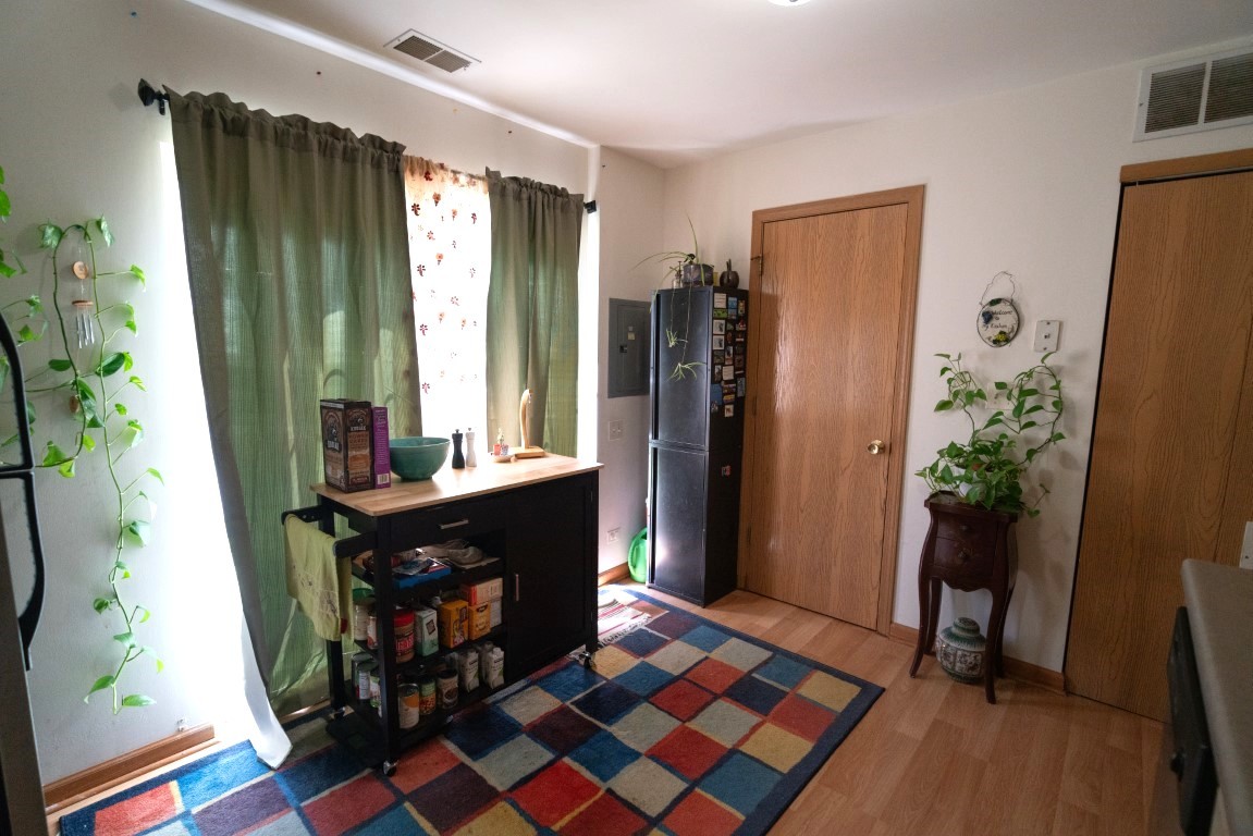 659 W Liberty Street Unit: E