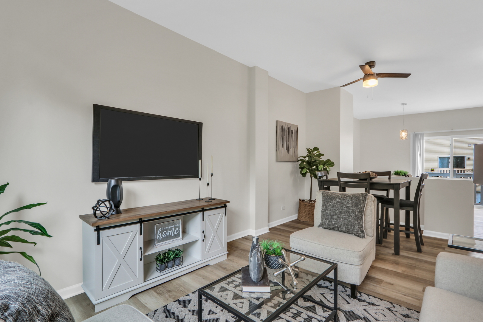 1492 Saint James Court Unit: 1492