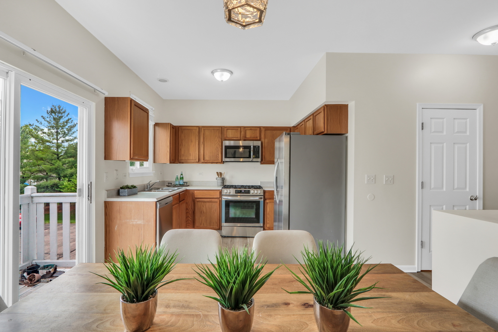 1492 Saint James Court Unit: 1492