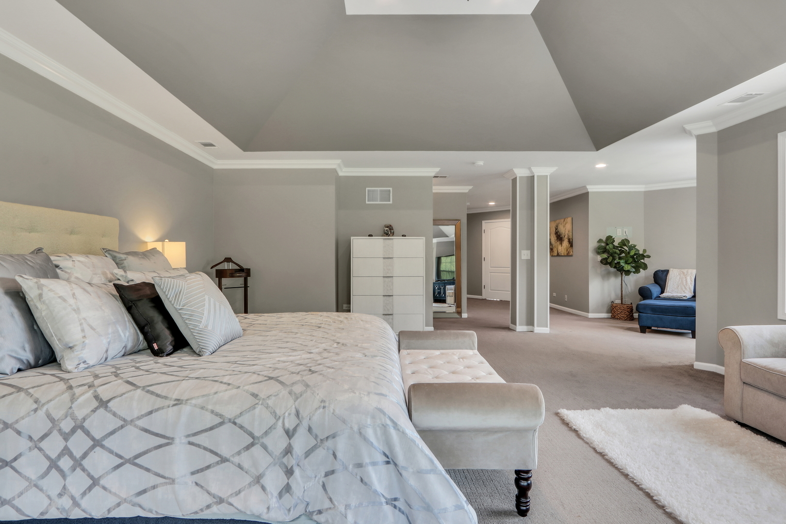 16229 W Foxglove Lane