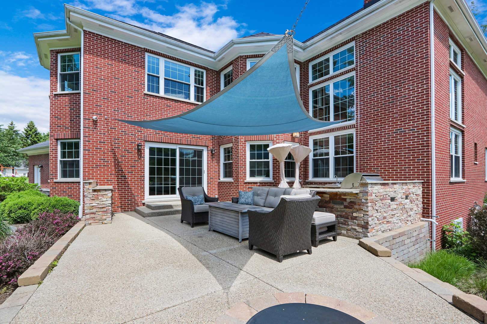 16229 W Foxglove Lane