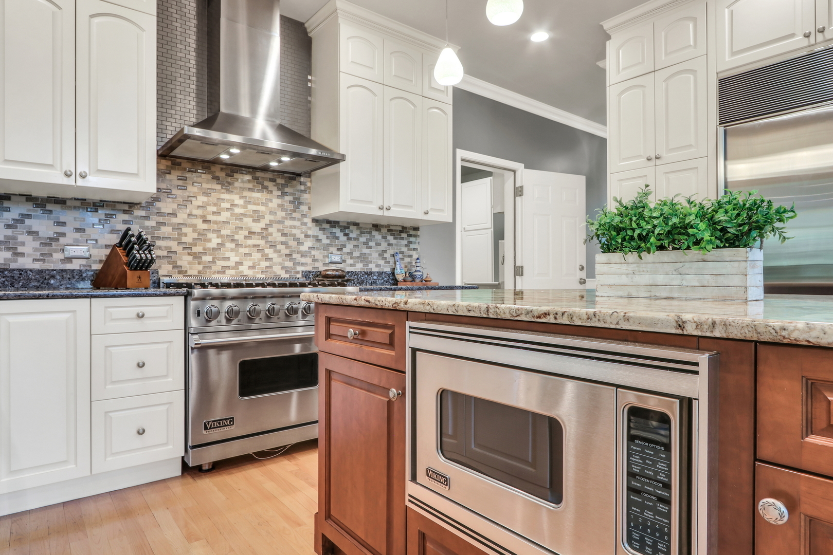 16229 W Foxglove Lane