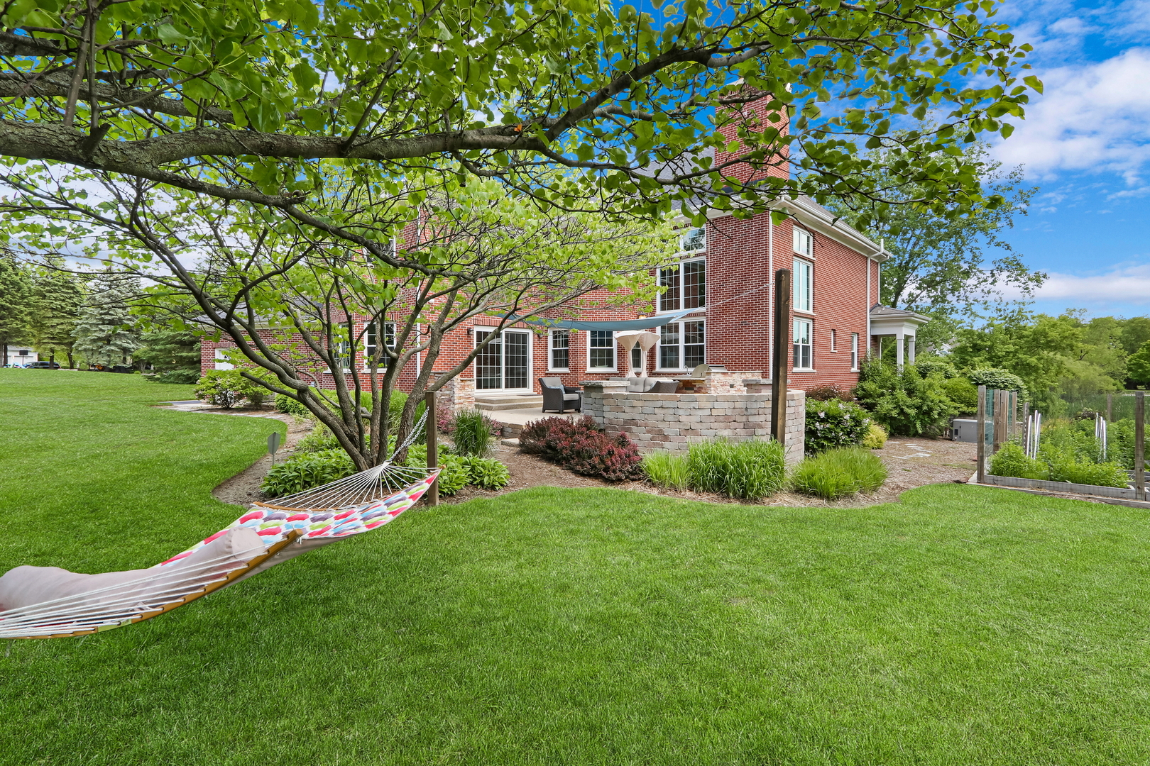 16229 W Foxglove Lane