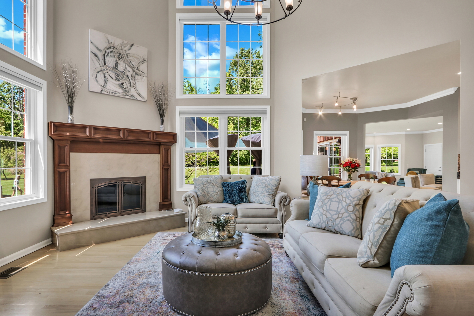 16229 W Foxglove Lane