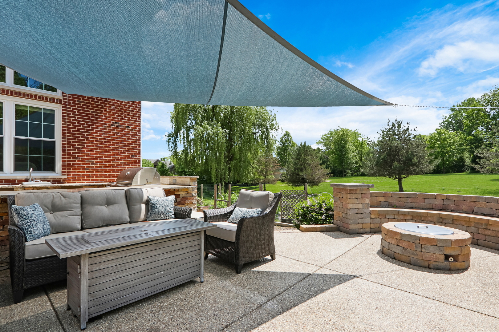 16229 W Foxglove Lane