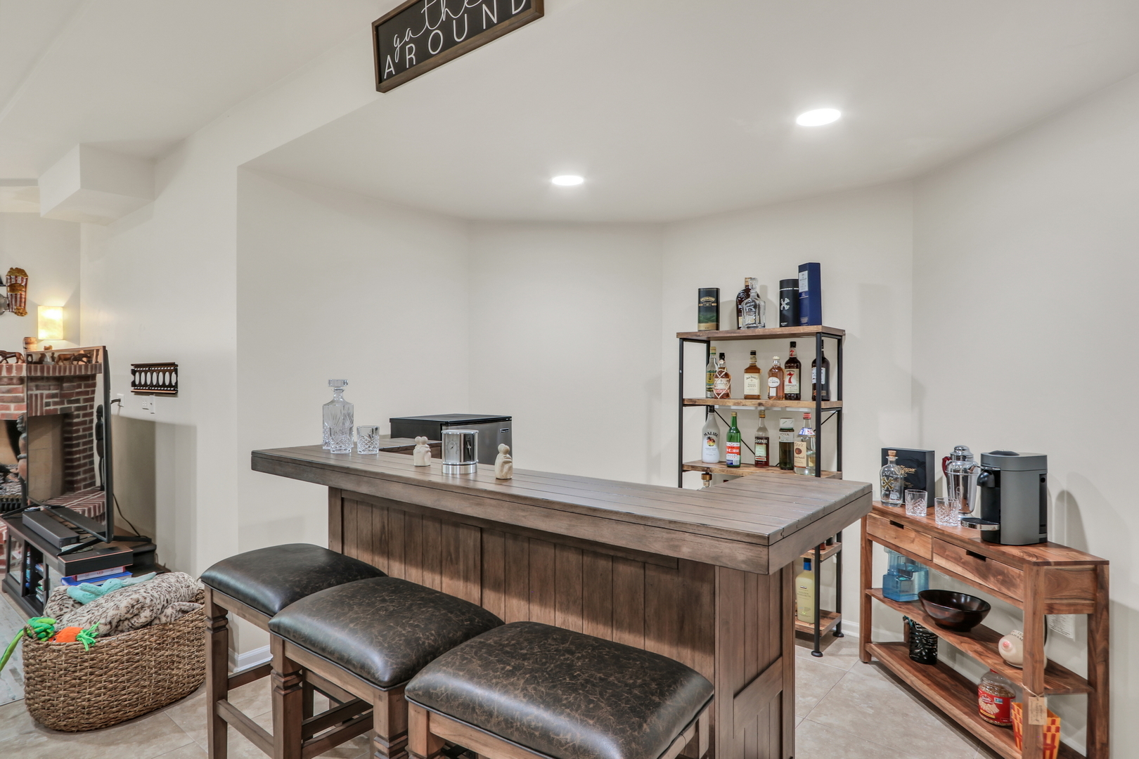 16229 W Foxglove Lane