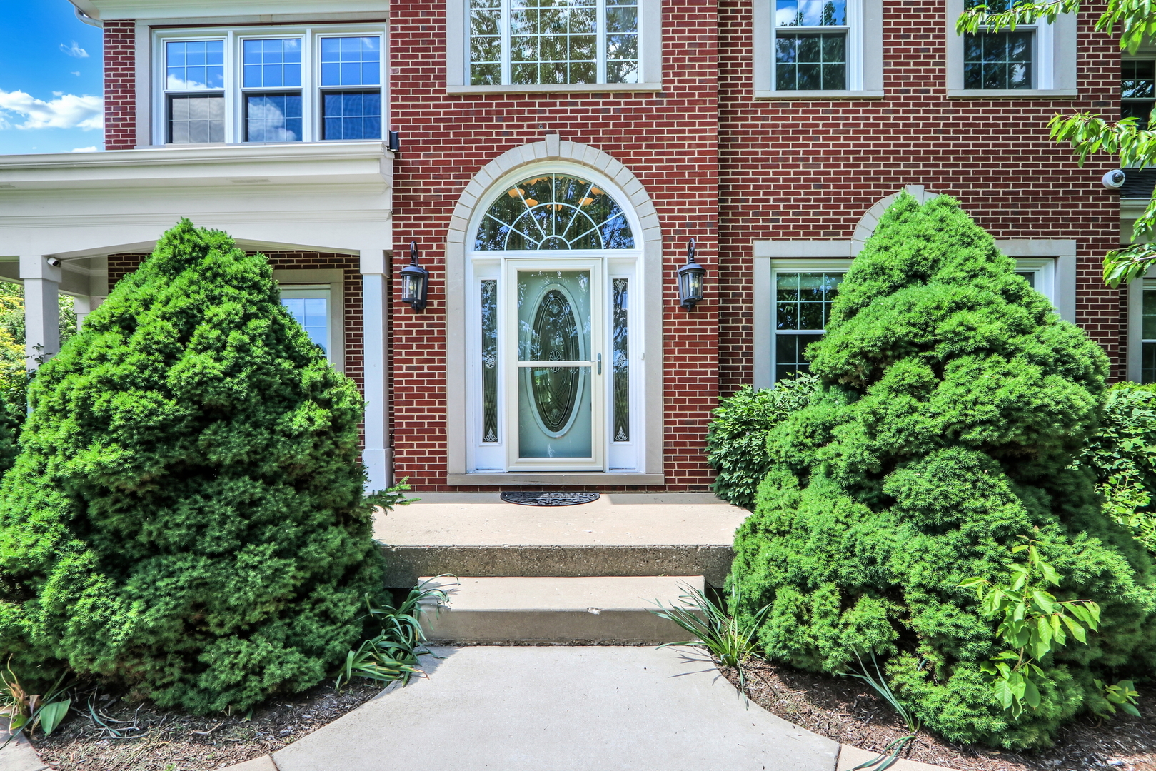 16229 W Foxglove Lane