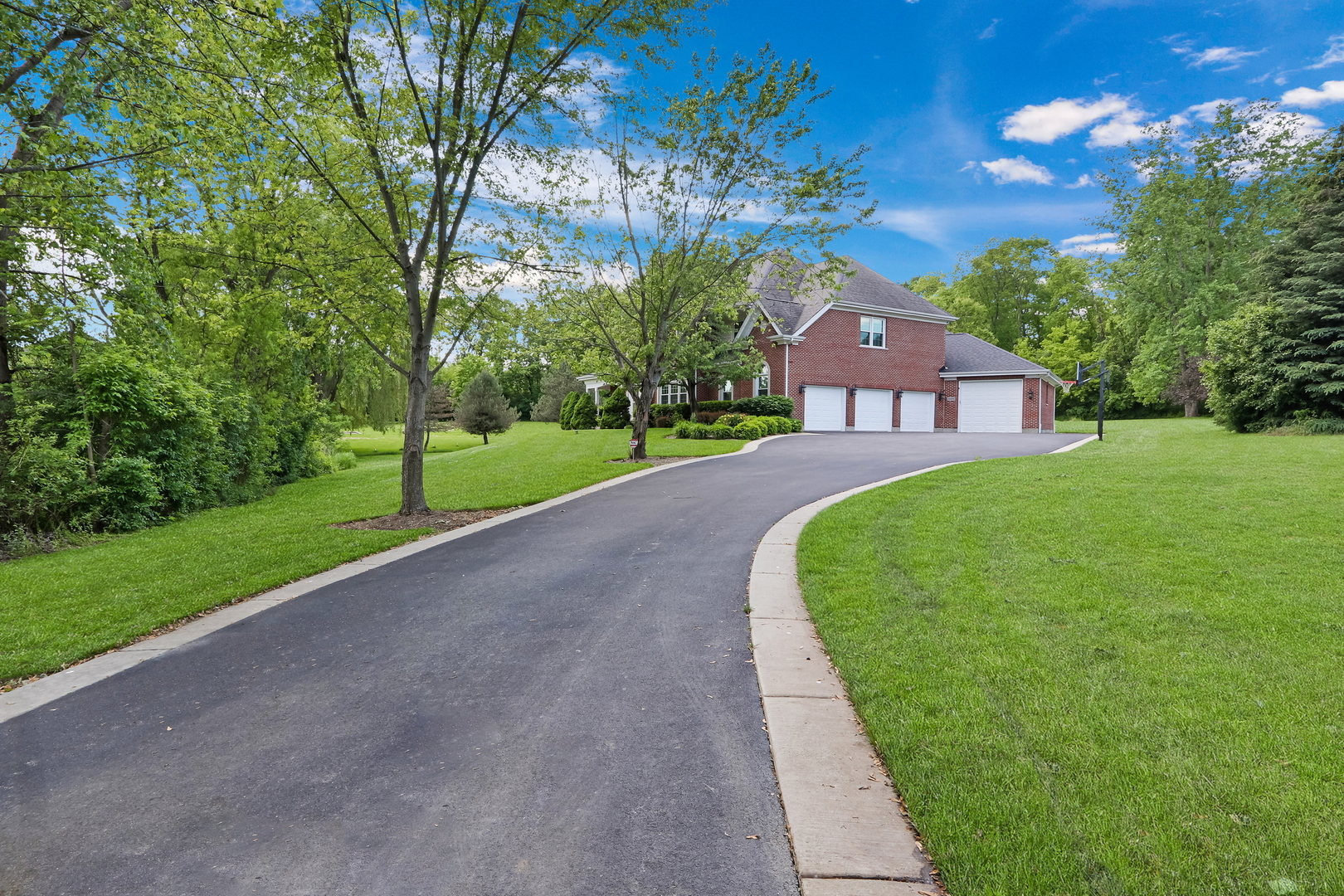 16229 W Foxglove Lane