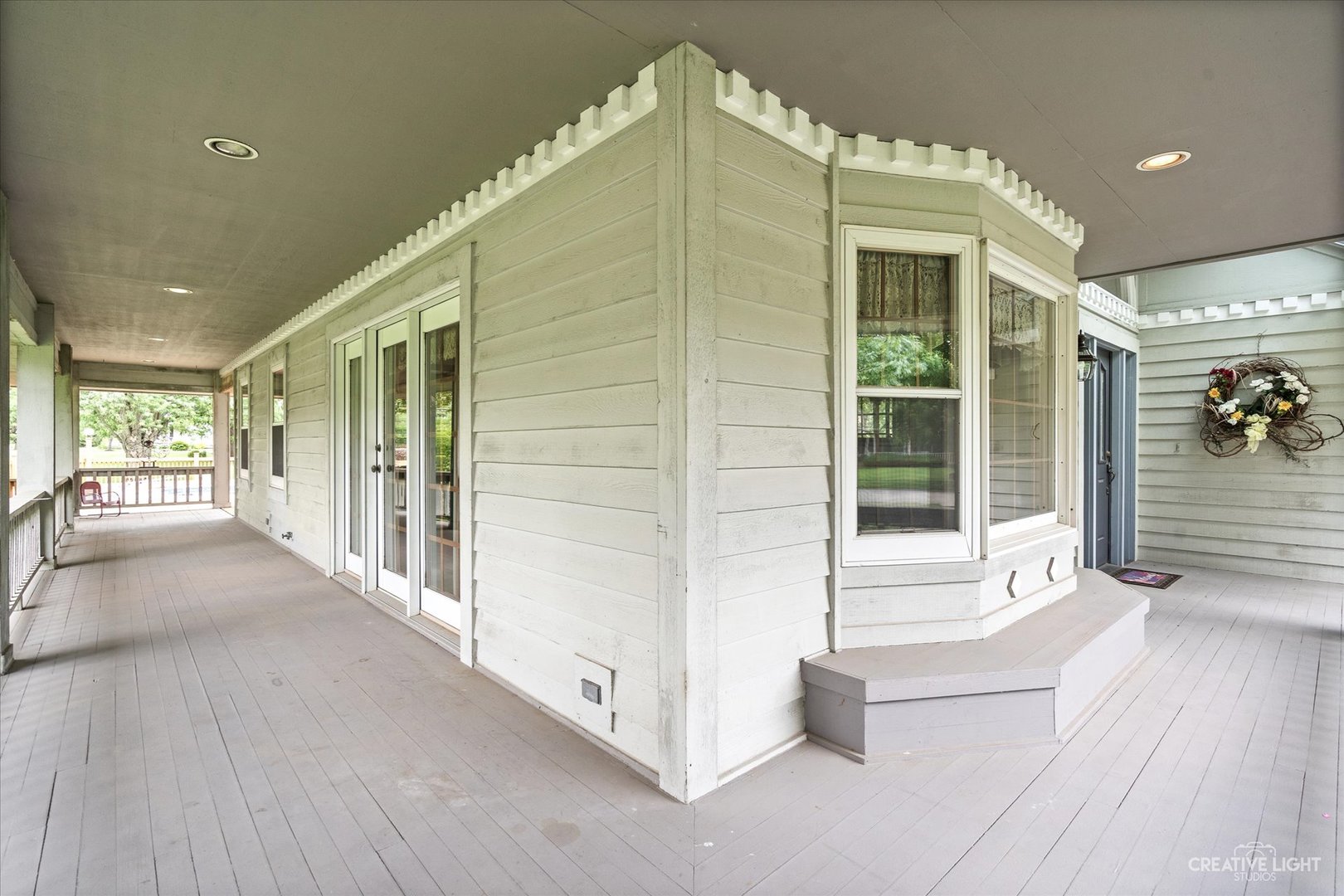 102 Della Lane