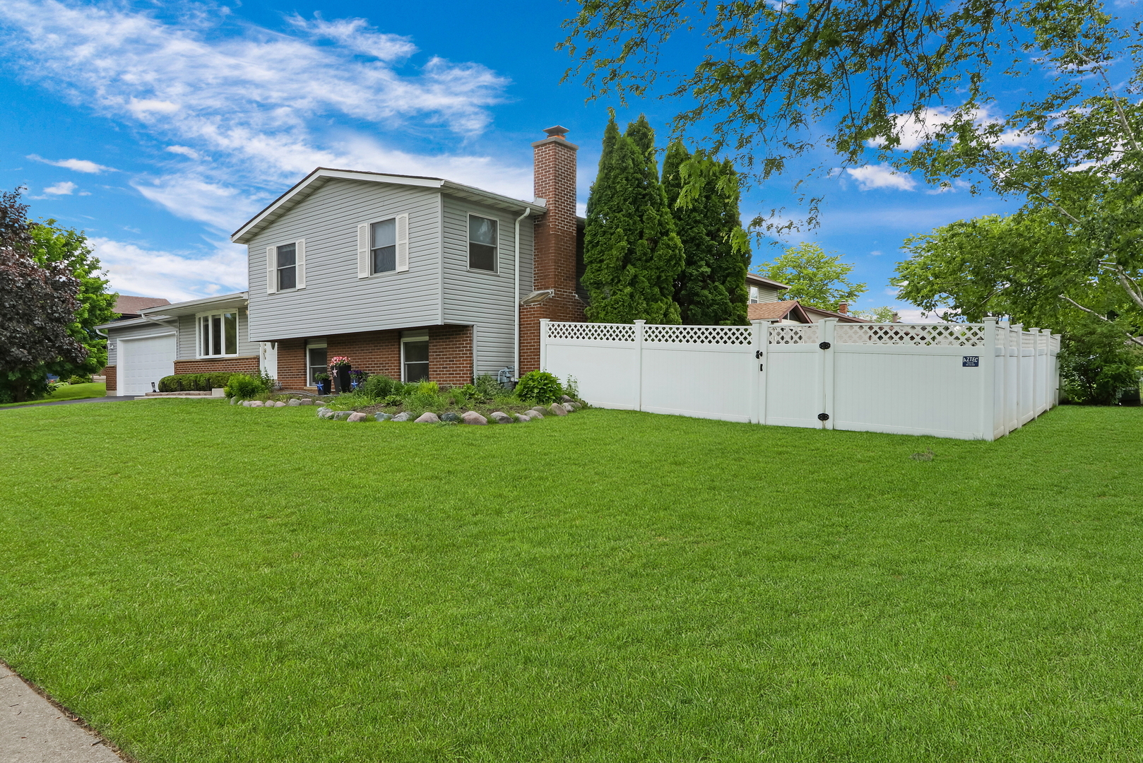 3290 Burr Oak Drive