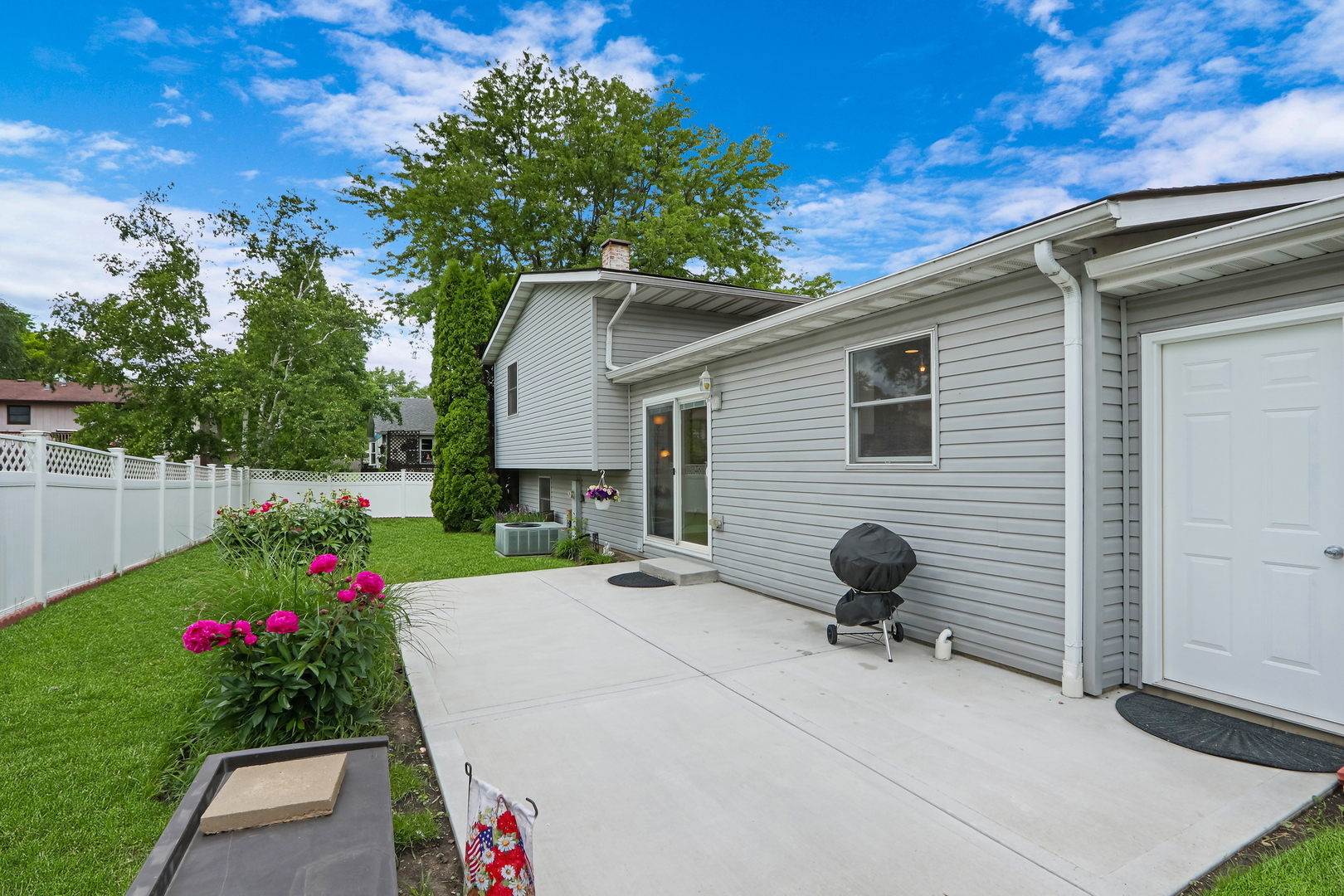 3290 Burr Oak Drive