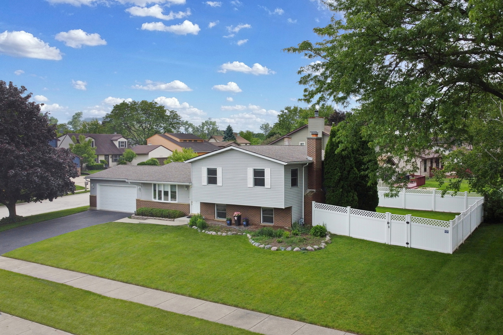3290 Burr Oak Drive