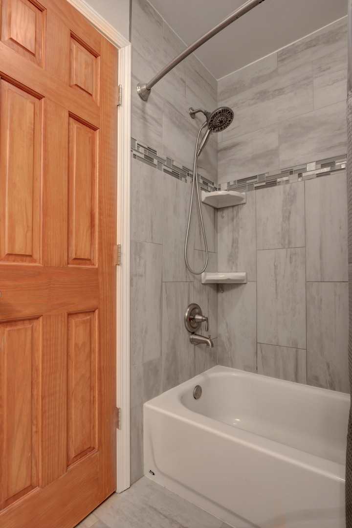 3290 Burr Oak Drive
