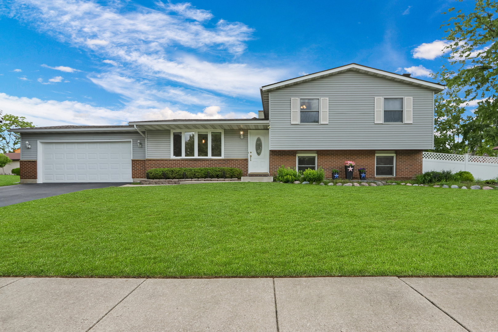 3290 Burr Oak Drive