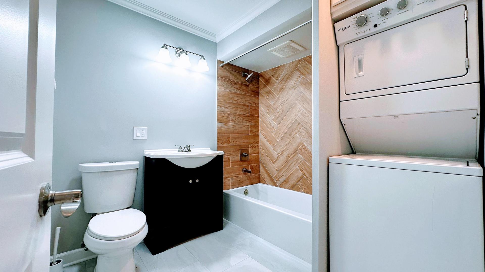 105 DOVER Drive Unit: 11