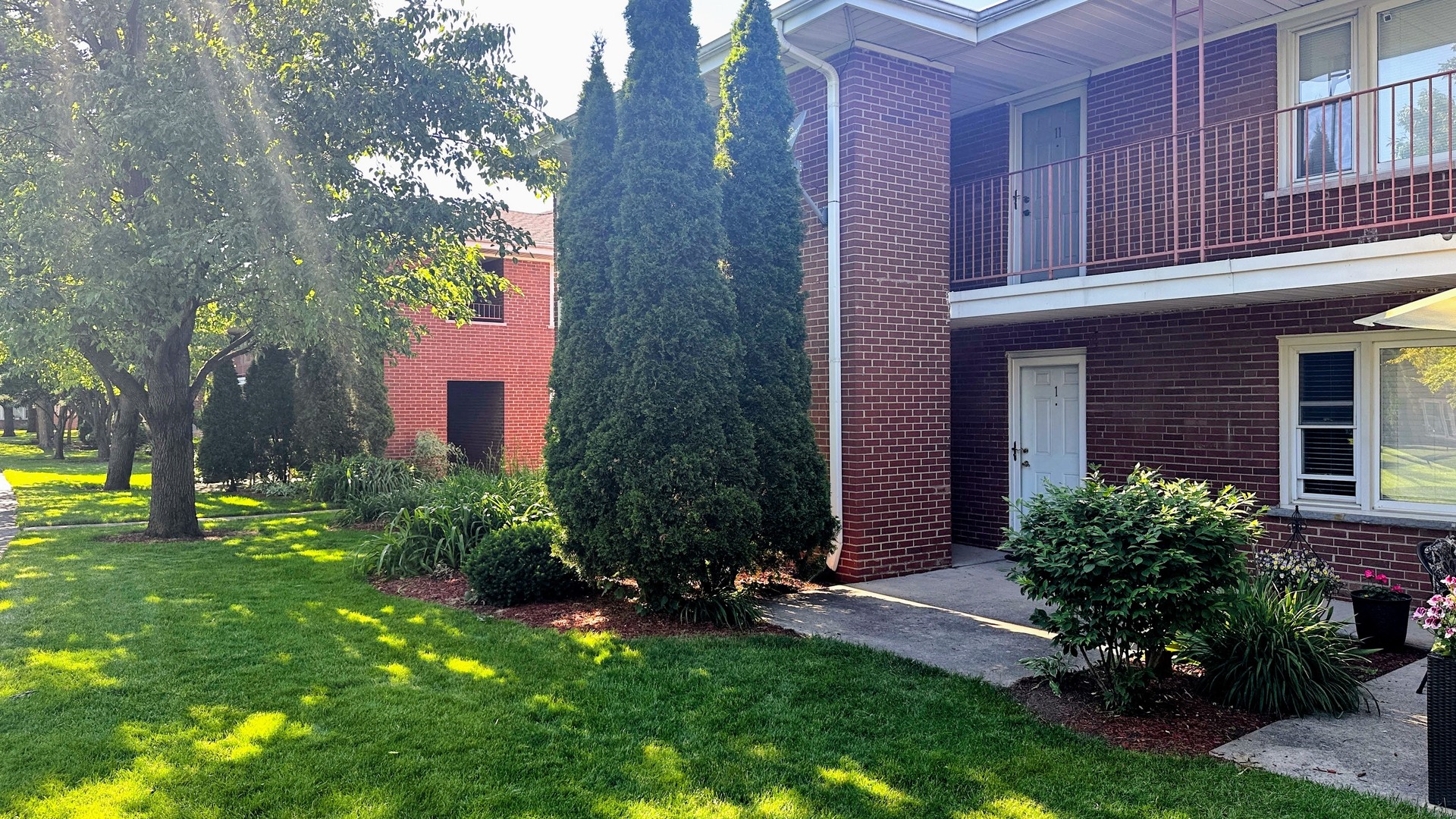 105 DOVER Drive Unit: 11