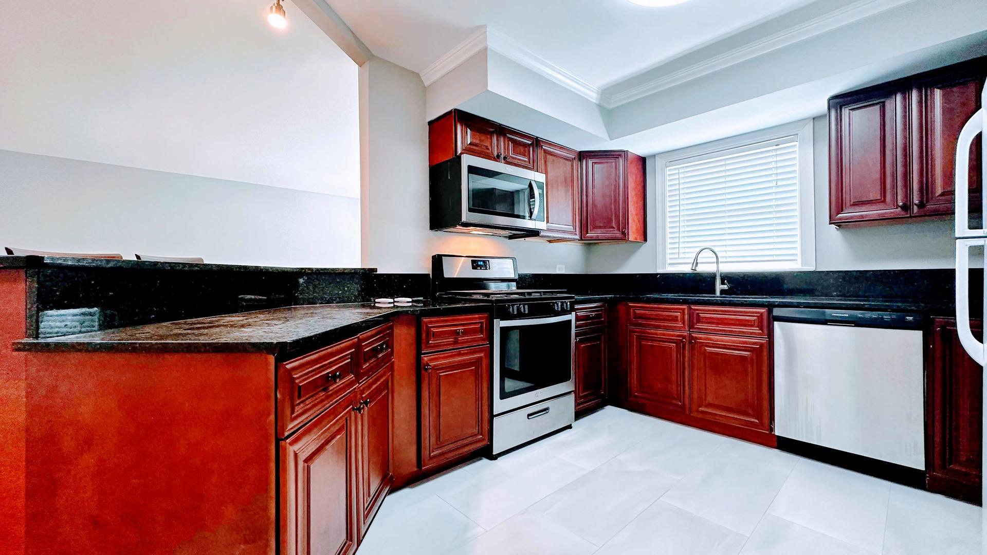 105 DOVER Drive Unit: 11