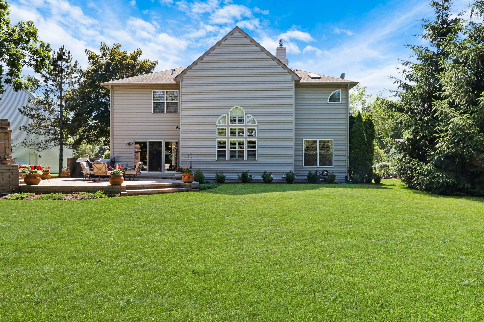 681 Strawberry Fields