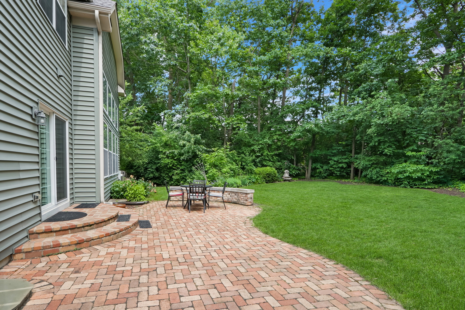 689 Snow Cap Court