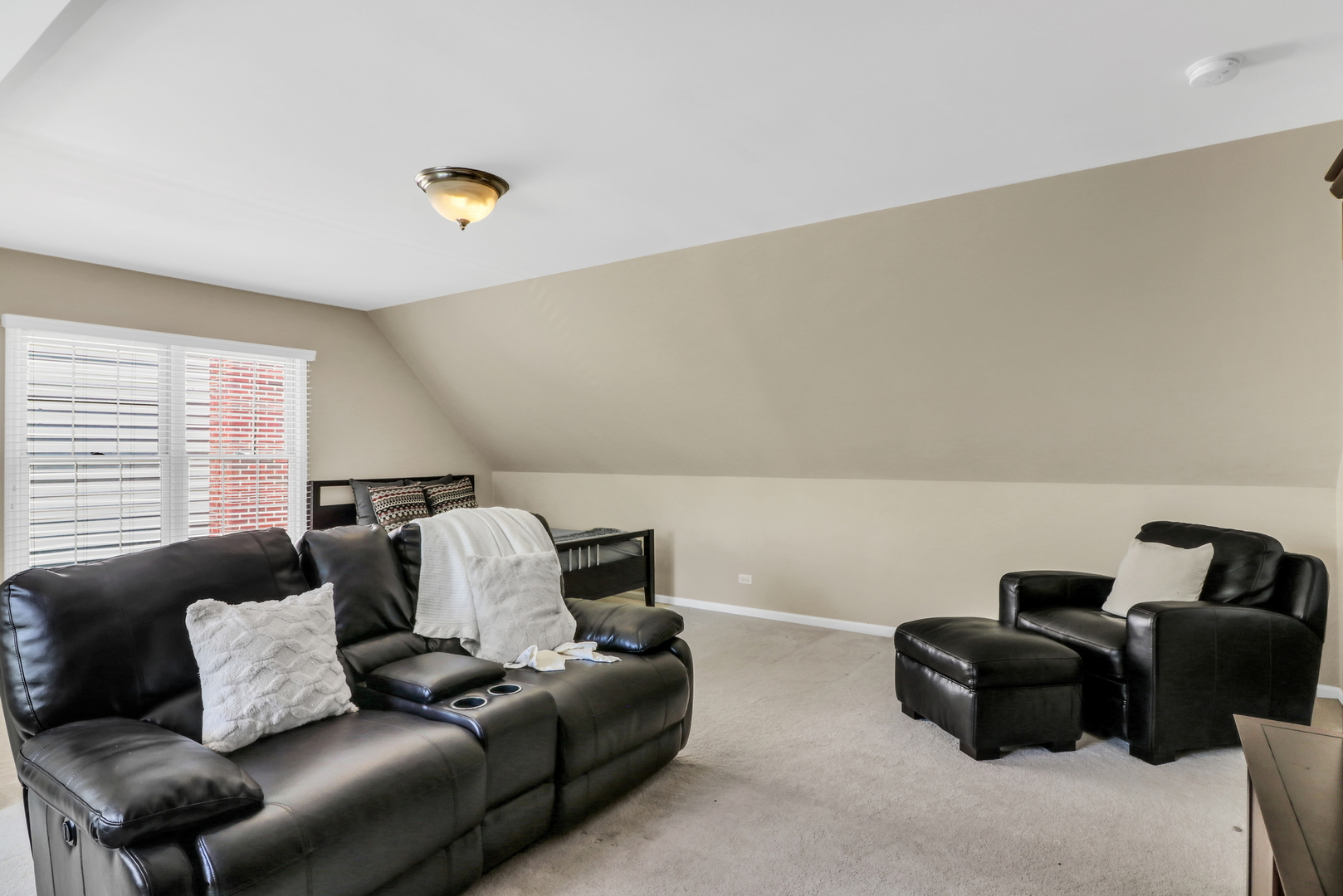 4424 Longmeadow Drive