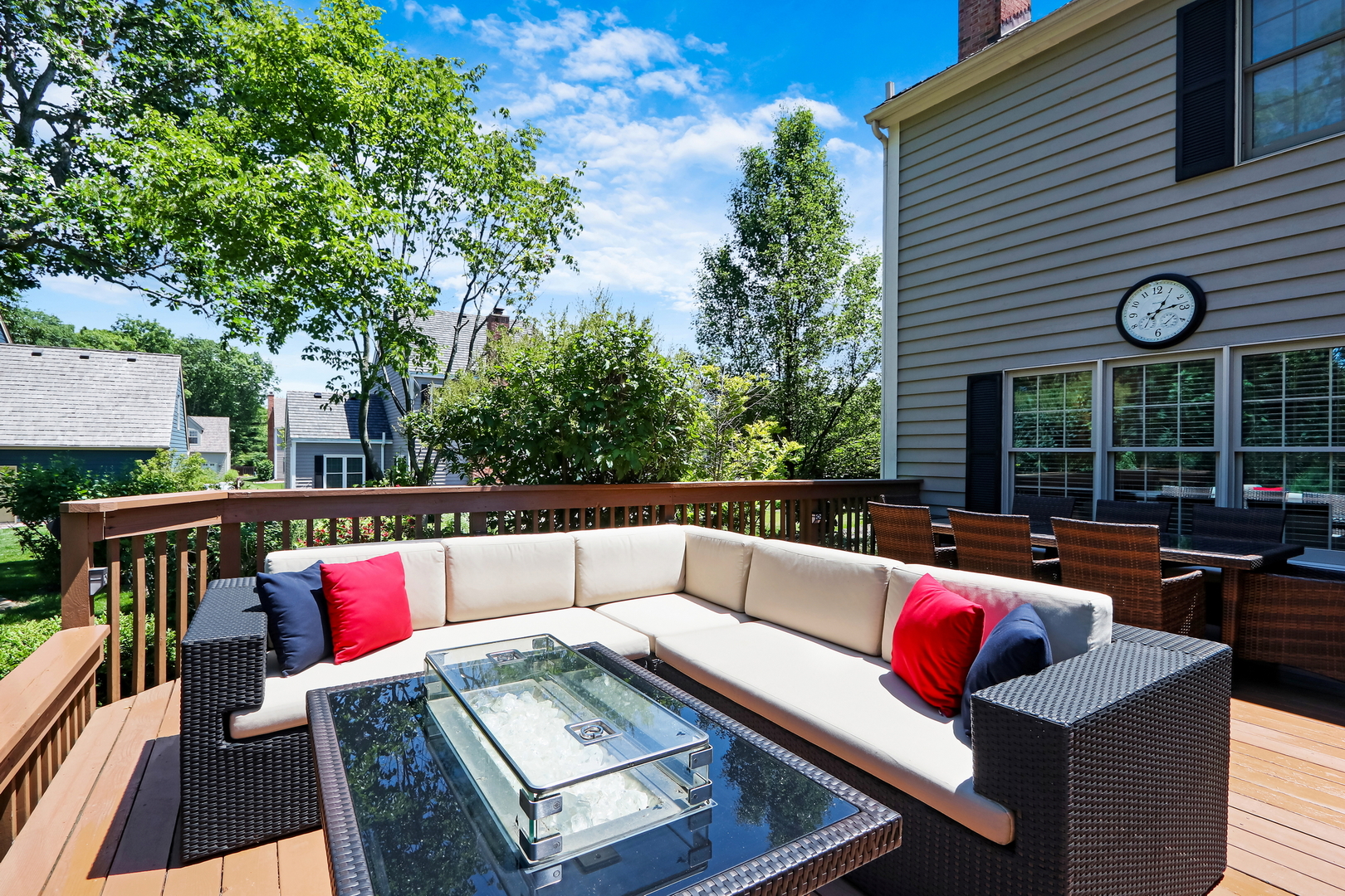 4424 Longmeadow Drive