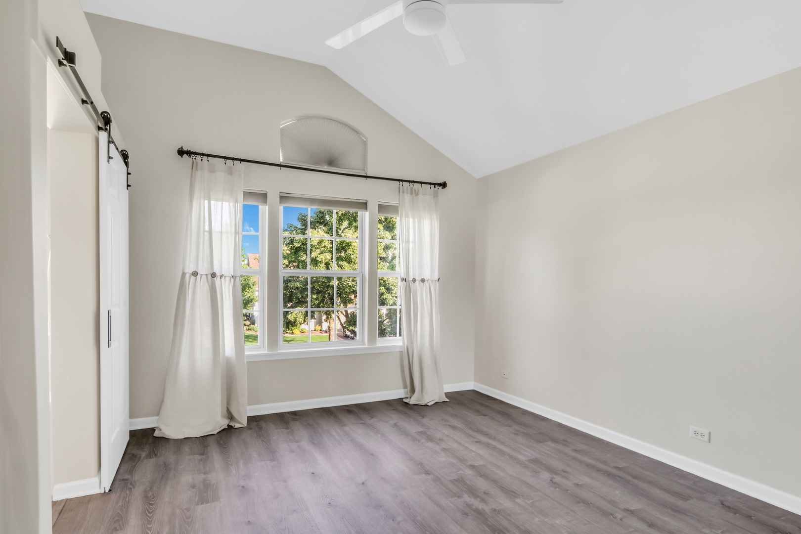 1578 Woodbury Circle