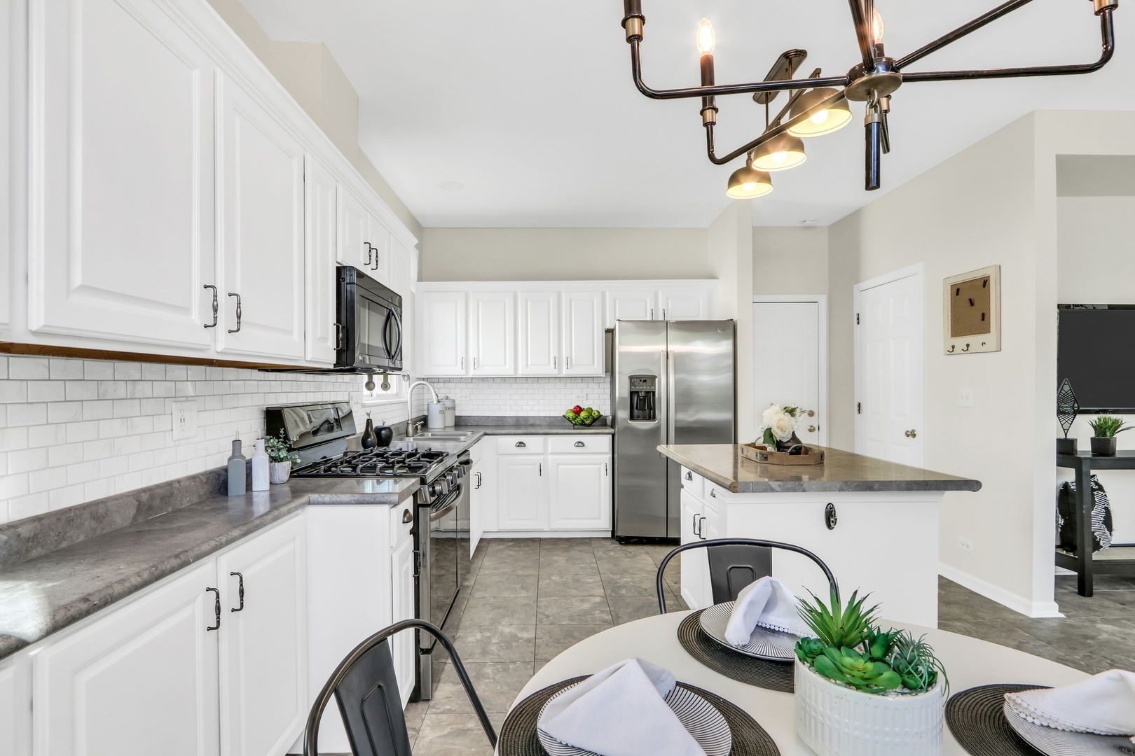 1578 Woodbury Circle