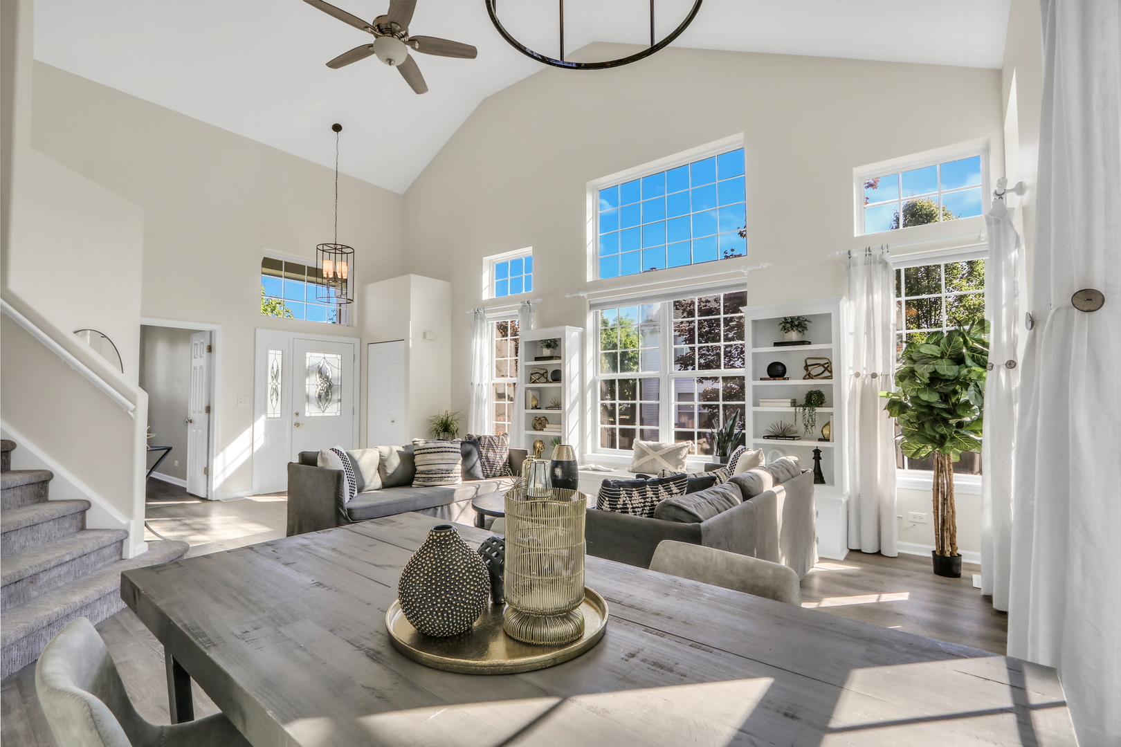 1578 Woodbury Circle