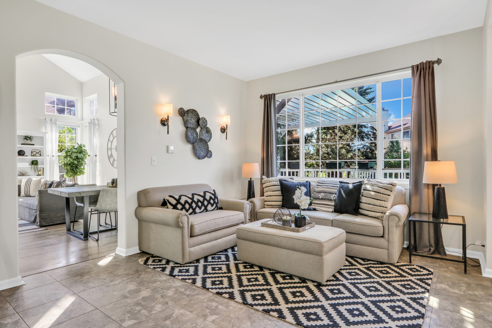 1578 Woodbury Circle