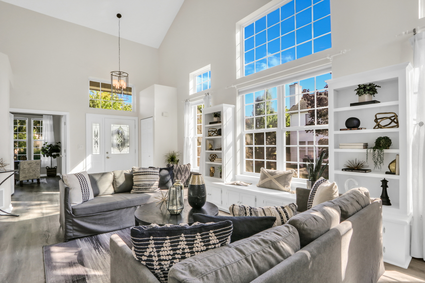 1578 Woodbury Circle