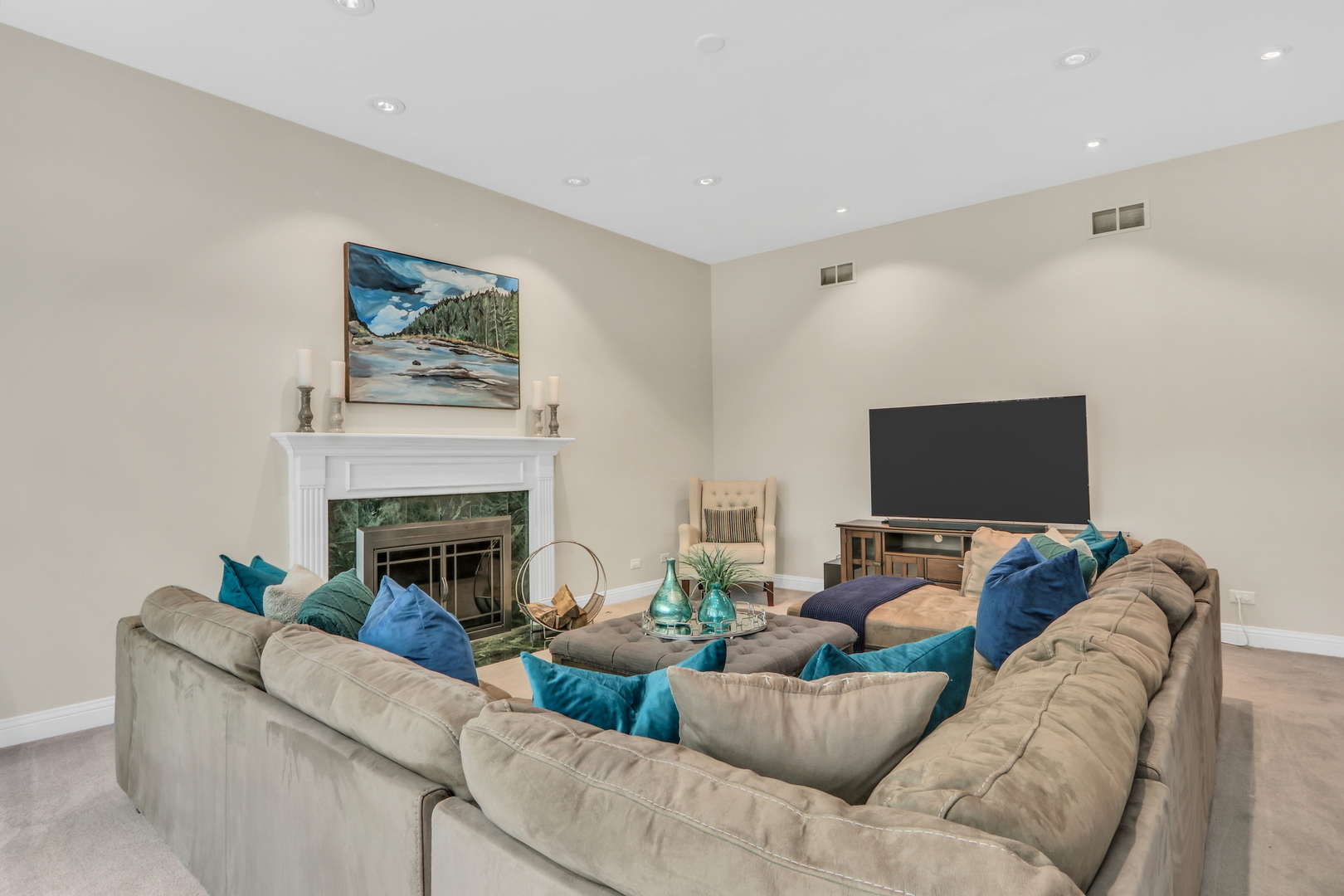 1156 Vineyard Drive