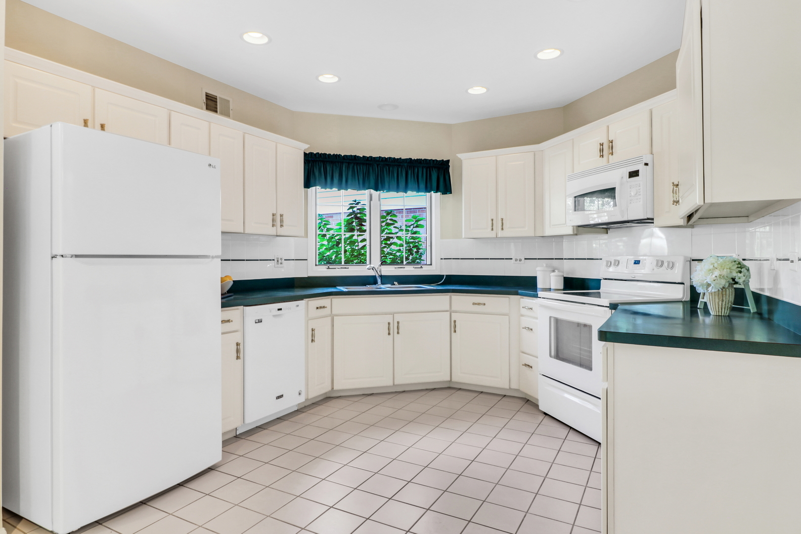 806 Braeman Court Unit: 806