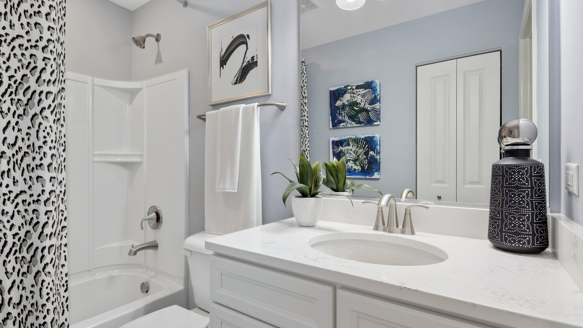 1105 Neubauer Circle Unit: 0702