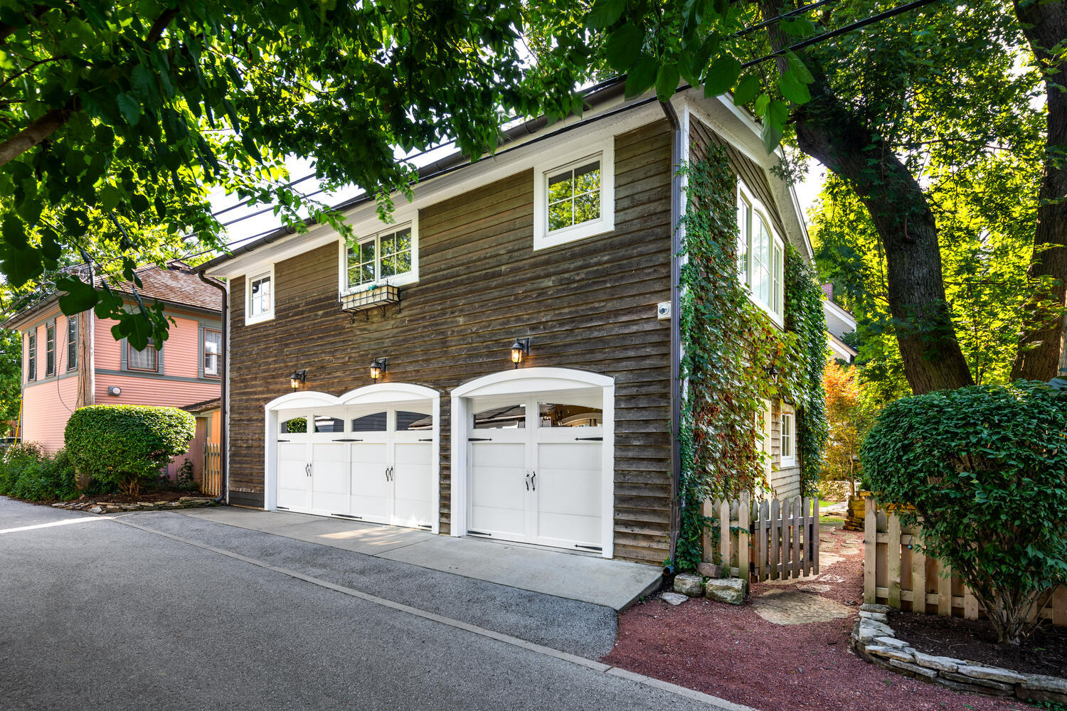 20 S Loomis Street
