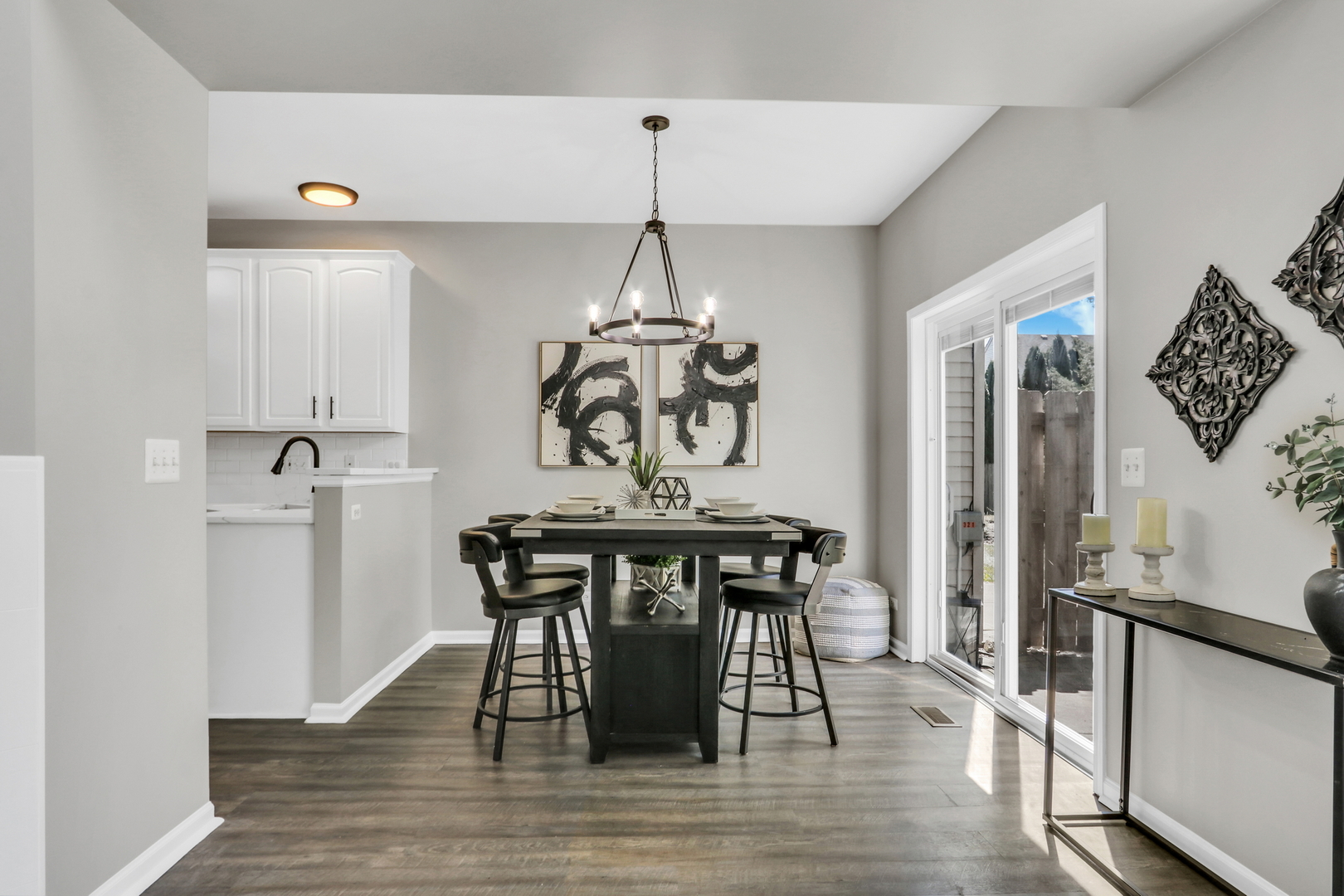 323 N Patriot Drive