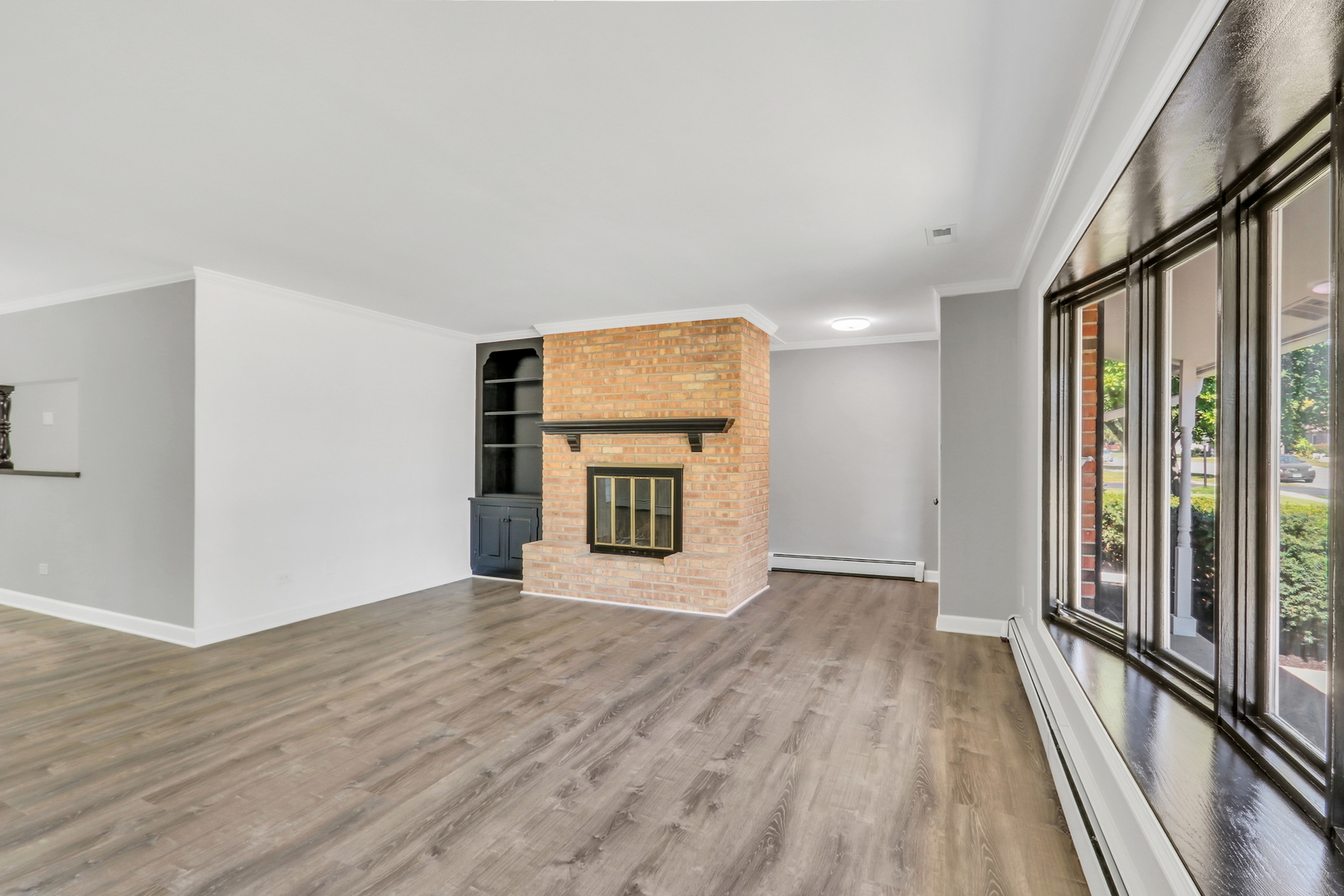 696 Hillside Avenue