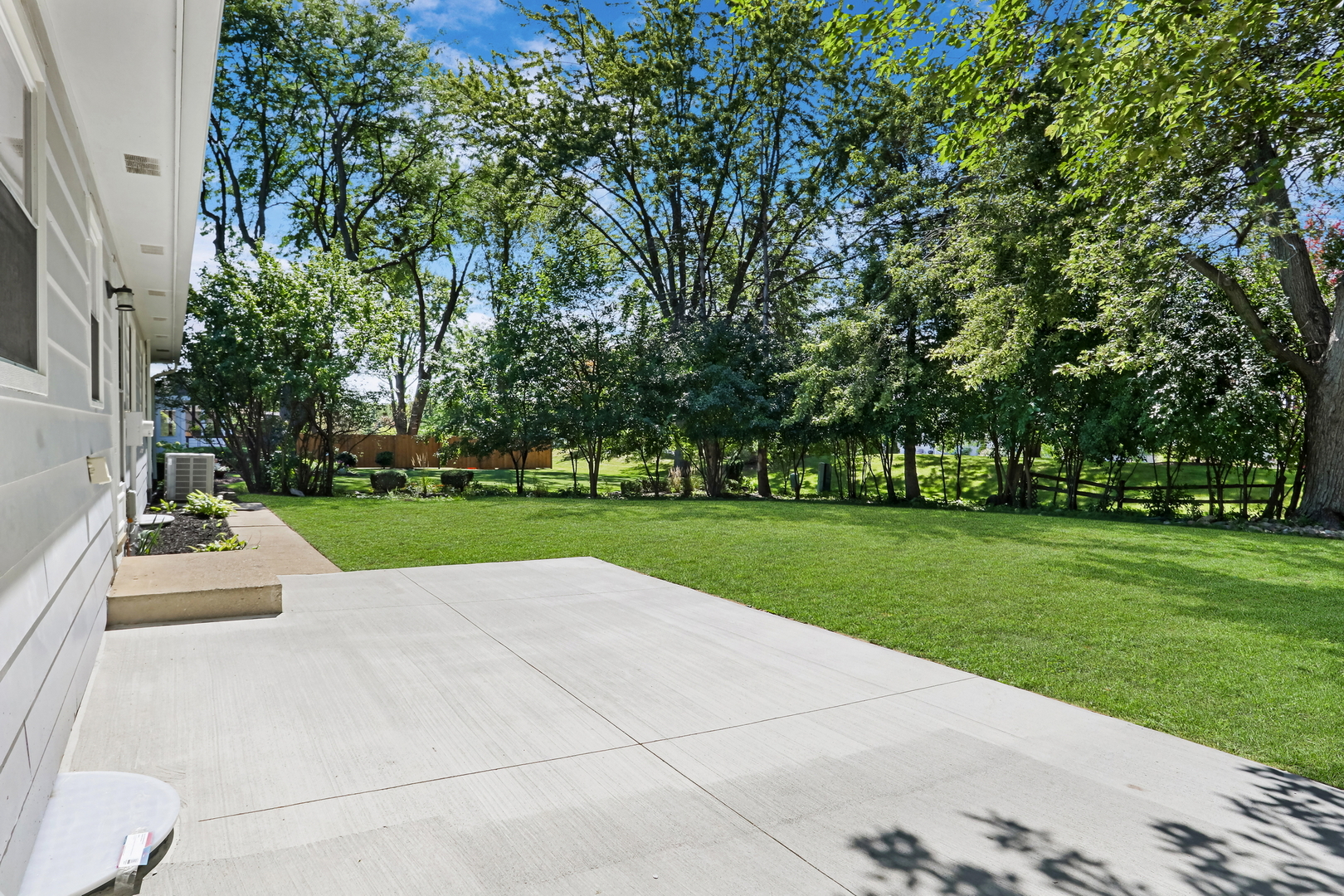 696 Hillside Avenue