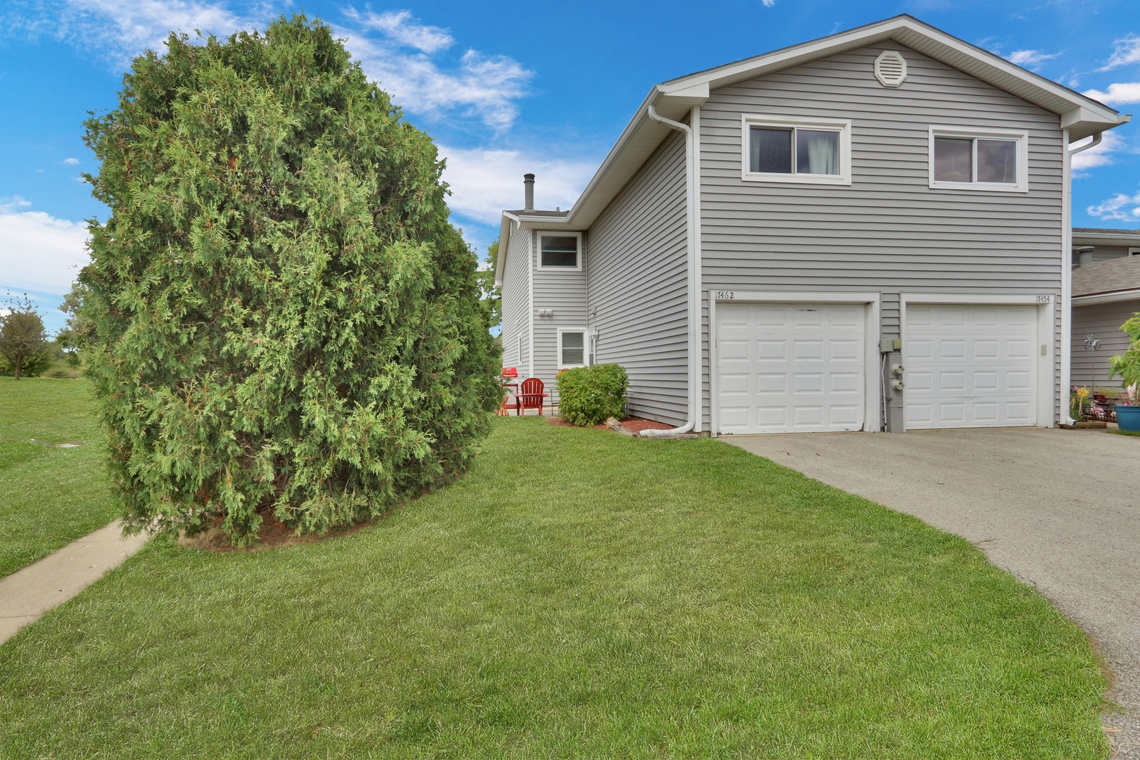 17462 W Walnut Lane