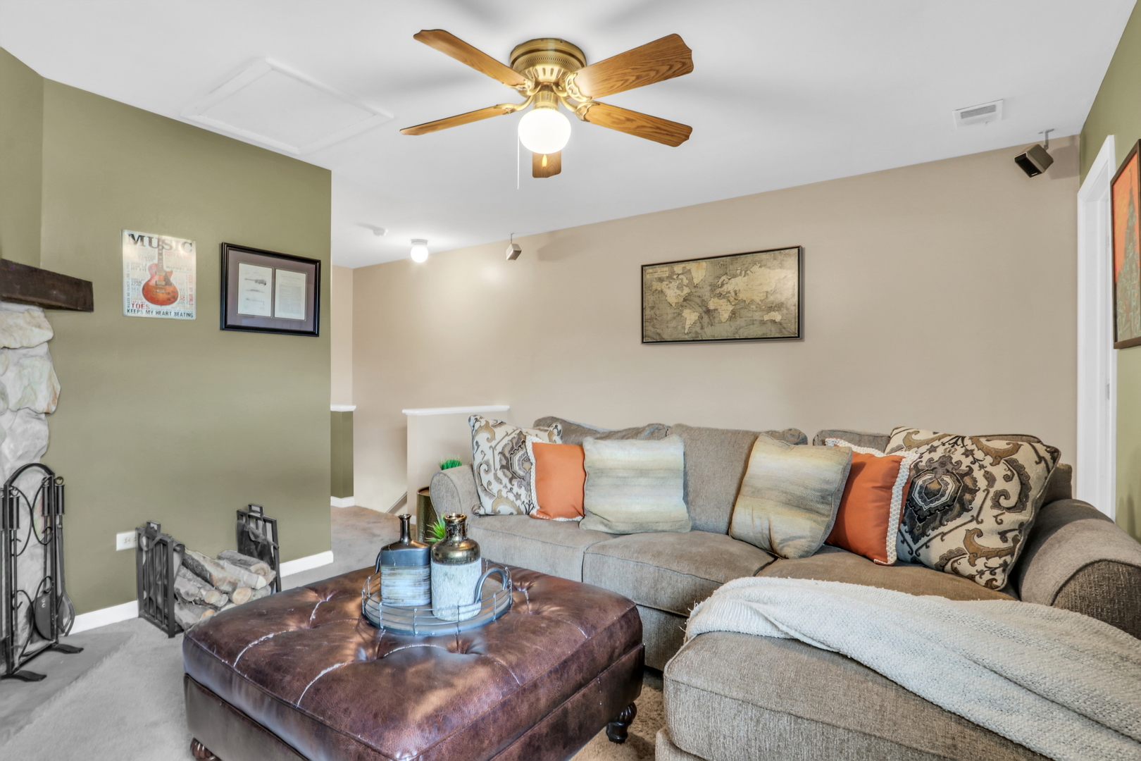 17462 W Walnut Lane