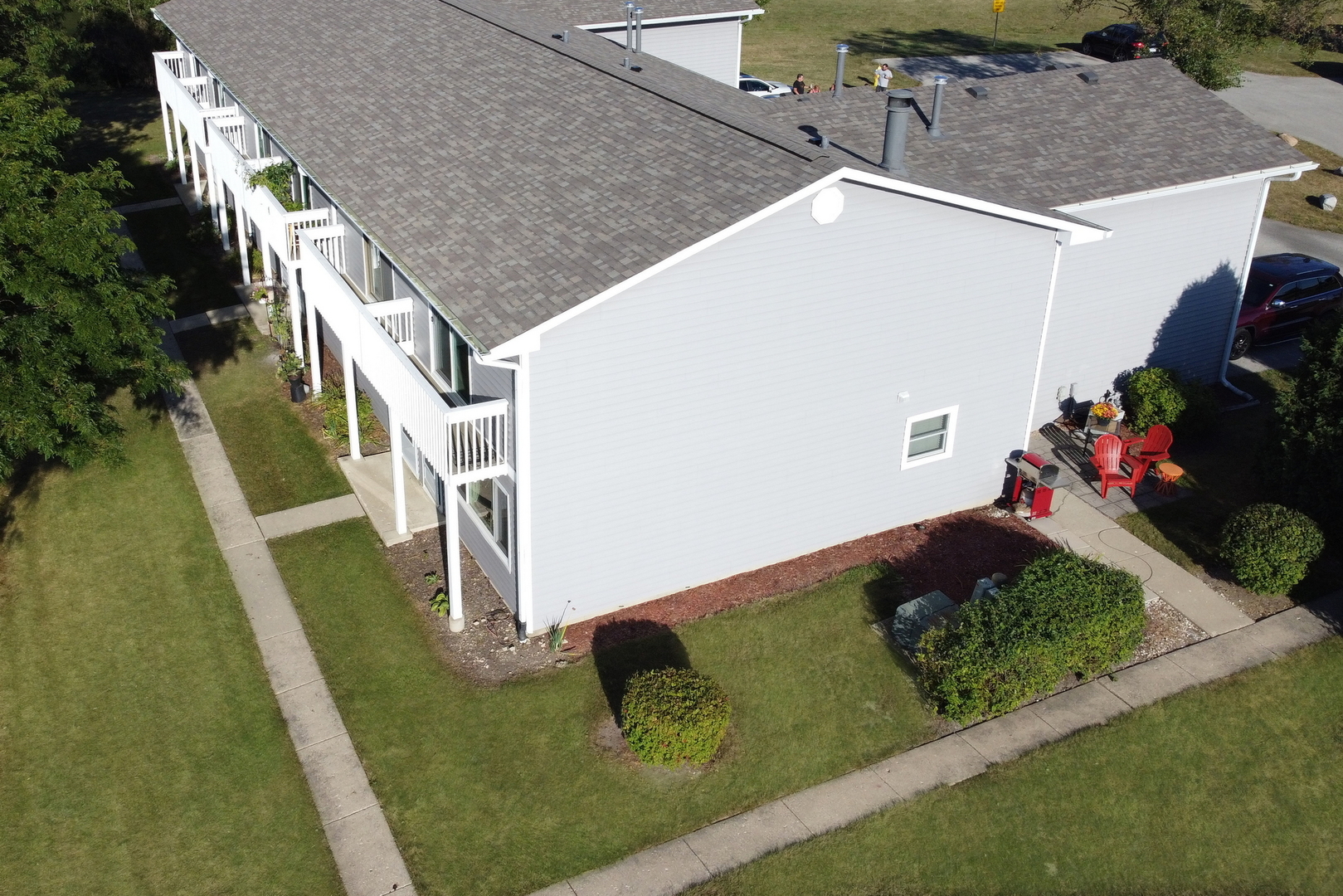 17462 W Walnut Lane