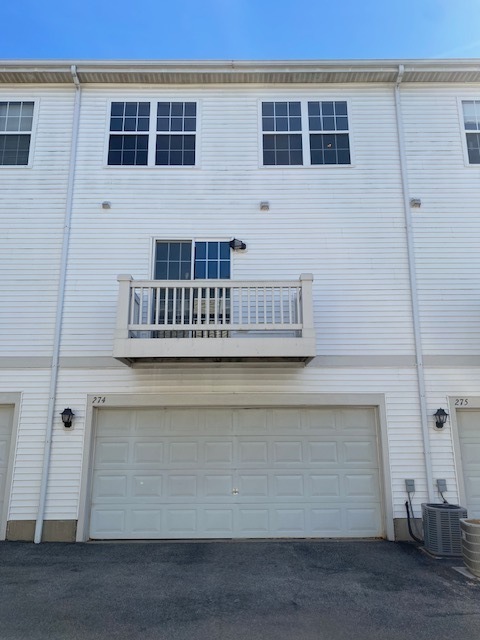 274 Holiday Lane