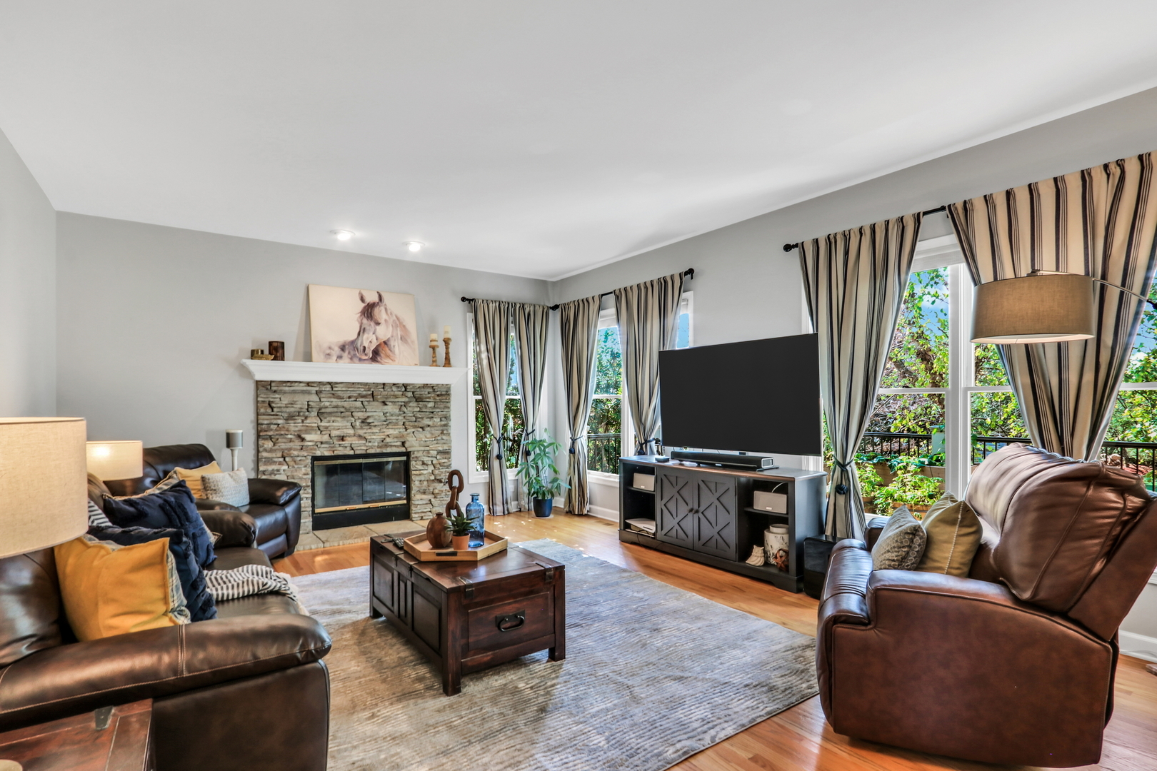 868 Red Hawk Drive